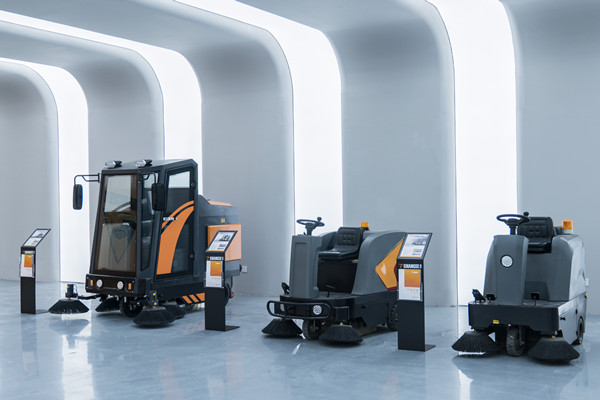 如何避免掃清潔設備掃地機的失誤操作 如何避免掃清潔設備掃地機的失誤操作